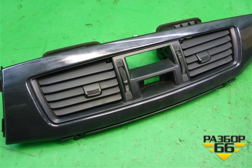 Накладка на торпедо (MR532228) для Mitsubishi Lancer-9  с 2003-2008г