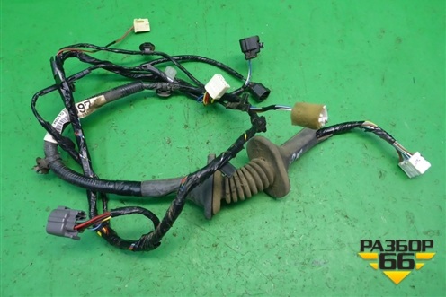 Проводка двери передней правой (MN151097) для Mitsubishi Lancer-9  с 2003-2008г