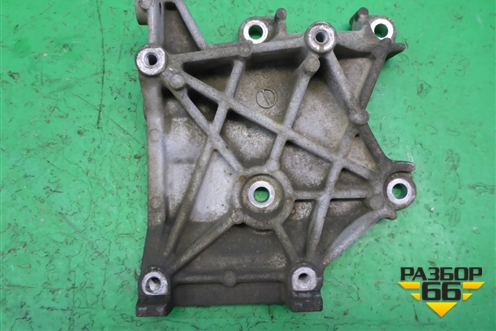 Кронштейн компрессора кондиционера (1.6л 4G18) (MR360566) для Mitsubishi Lancer-9  с 2003-2008г