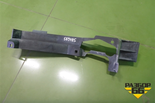 Кронштейн фары левой (до 2005г) (7009235) для Land Rover Range Rover 3 с 2002-2012г