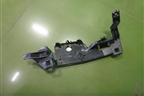 Кронштейн фары левой (до 2005г) (1301329336) для Land Rover Range Rover 3 с 2002-2012г