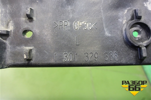 Кронштейн фары левой (до 2005г) (1301329336) для Land Rover Range Rover 3 с 2002-2012г