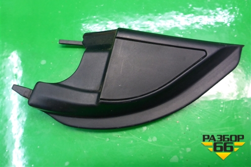 Накладка двери передней левой уголок (MR441633) для Mitsubishi Lancer-9  с 2003-2008г