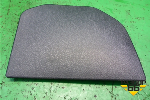 Накладка на торпедо (боковая правая) (MR506446) для Mitsubishi Lancer-9  с 2003-2008г