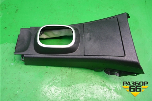 Консоль (96910EE90A) для Nissan Tiida (C11X) с 2004-2013г