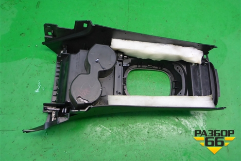 Консоль (96910EE90A) для Nissan Tiida (C11X) с 2004-2013г