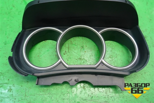 Накладка на щиток приборов (68240EL00A) для Nissan Tiida (C11X) с 2004-2013г