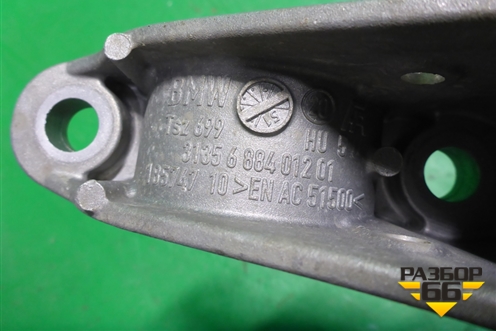 Кронштейн переднего стабилизатора (правый) (31356884012) для BMW 5-серия G30 с 2017г