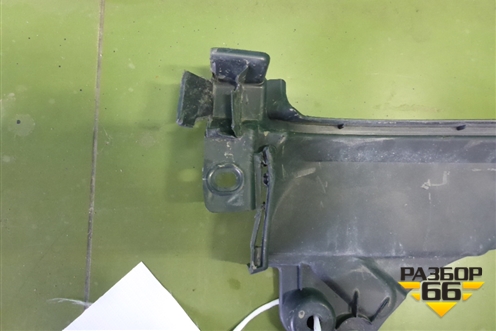 Кронштейн заднего бампера центральный (CK5217B861AD) для Land Rover Range Rover 4 с 2013-2022г