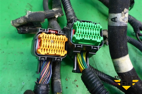 Проводка на двигатель (2.7л) (04759978AE) для Dodge Magnum с 2003-2008г (Магнум)