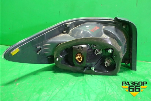 Фонарь задний правый (EH6251150E) для Mazda CX 7 с 2006-2012г