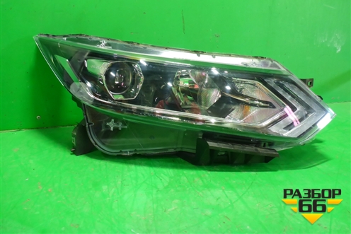 Фара правая (после 2019г галоген) (26010HV00B) для Nissan Qashqai (J11E) с 2013г