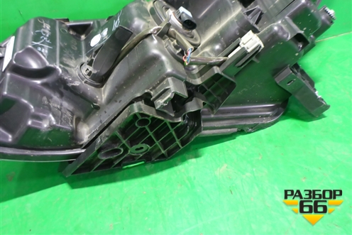 Фара правая (после 2019г галоген) (26010HV00B) для Nissan Qashqai (J11E) с 2013г
