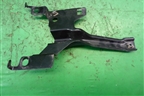 Кронштейн передней панели центральный для Mazda CX 7 с 2006-2012г