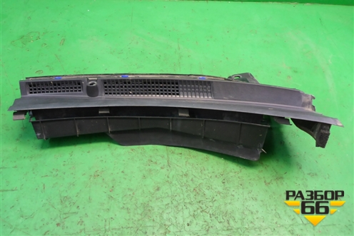 Решетка стеклоочистителей правая (EG21507R1) для Mazda CX 7 с 2006-2012г