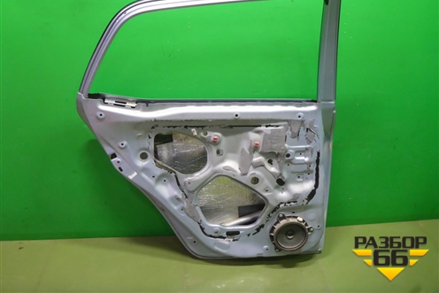 Дверь задняя левая (6700402260) для Toyota Auris с 2006-2012г