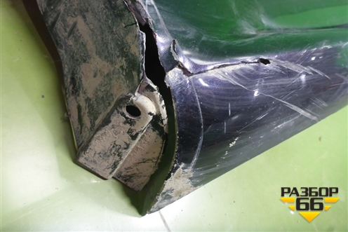 Накладка на порог наружная левая на подножку (5177460160) для Toyota Land Cruiser (200) с 2008г