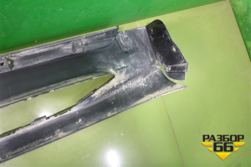 Накладка на порог наружная левая на подножку (5177460160) для Toyota Land Cruiser (200) с 2008г