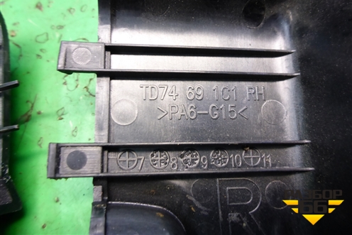 Накладка внутренняя (на зеркало заднего вида) (TD74691C1) для Mazda CX 7 с 2006-2012г