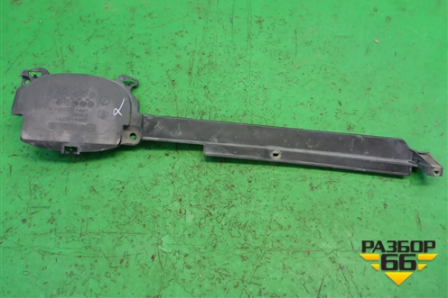 Накладка на решетку радиатора (EH4450717) для Mazda CX 7 с 2006-2012г