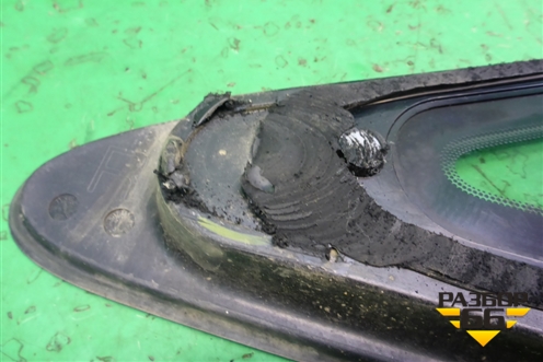Стекло глухое правое (переднее) для Mazda CX 7 с 2006-2012г