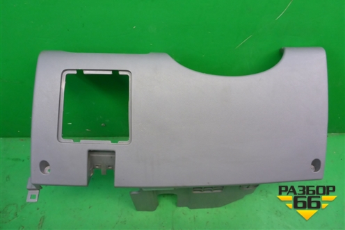 Накладка на торпедо (под рулем) (847504H000) для Hyundai Grand Starex с 2007-2021г