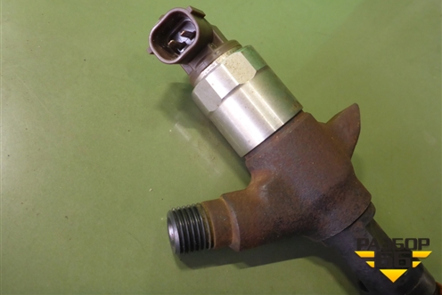 Форсунка дизельная электрическая (Denso) (0950008310) для Hyundai HD 35-78 с 2003г