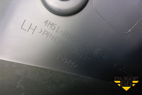 Держатель задней полки левый (хетчбэк) (4M51A46809ALW) для Ford Focus 2 с 2008-2011г