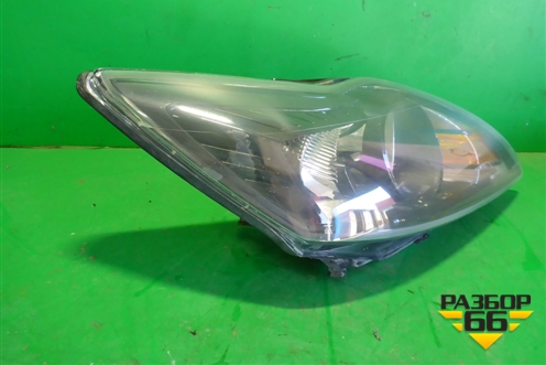 Фара правая (галоген) (1744971) для Ford Focus 2 с 2008-2011г
