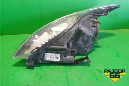 Фара правая (галоген) (1744971) для Ford Focus 2 с 2008-2011г