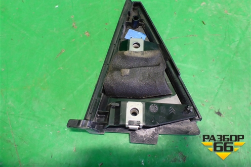 Накладка двери задней правой (уголок) для Citroen C4 с 2010-2022г