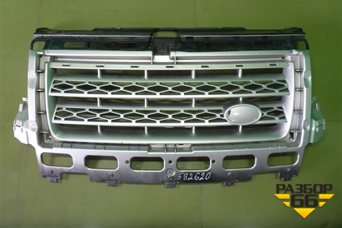 Решетка радиатора (до 2010г) (6H5217D957T) для Land Rover Freelander 2 с 2007г