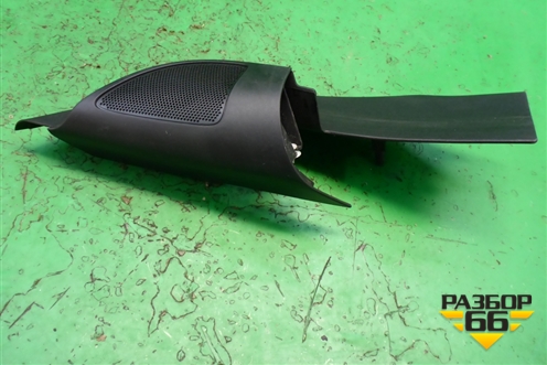 Накладка двери передней левой уголок (4M51A23409AJ3YYW) для Ford Focus 2 с 2008-2011г