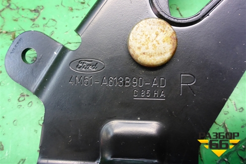 Кронштейн сиденья (задний правый) (4M51A613B90AD) для Ford Focus 2 с 2008-2011г