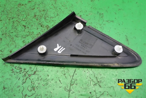 Накладка переднего крыла правого (уголок) (4M51A16003AG) для Ford Focus 2 с 2008-2011г