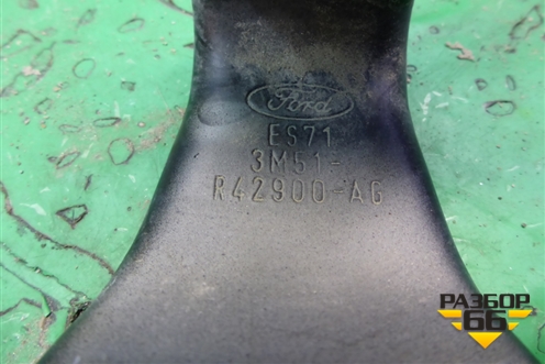 Петля двери багажника (3M51R42900AG) для Ford Focus 2 с 2008-2011г
