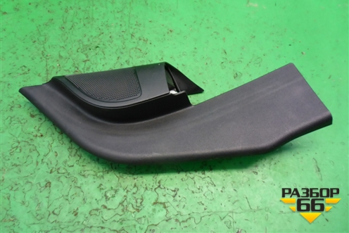 Накладка двери передней правой уголок (4M51A23408AJ3YYW) для Ford Focus 2 с 2008-2011г