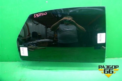 Стекло двери задней правой (хетчбэк) для Ford Focus 2 с 2008-2011г