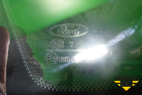 Стекло глухое левое (хетчбэк) для Ford Focus 2 с 2008-2011г