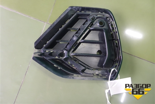 Решетка в передний бампер левая (83A807681D) для Audi Q3 с 2018-2025г