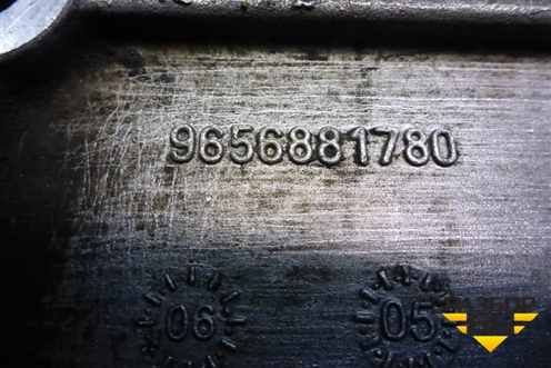 Кронштейн компрессора кондиционера (9656881780) для Peugeot Partner с 2002-2010г