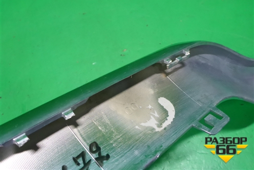 Накладка заднего бампера (A1668852374) для Mercedes Benz GL-Klass X166 с 2012г