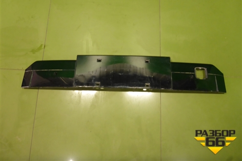 Накладка переднего бампера центральная (под парктроник) (602000400AA) для Chery Tiggo 8 с 2018г (Тиго 8)