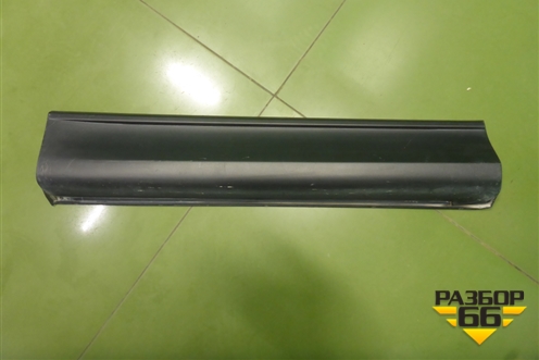 Накладка двери задней правой (KB7W51RC1) для Mazda CX 5 с 2017г