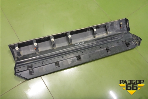 Накладка двери задней правой (7507548140) для Lexus RX 350 c 2015г