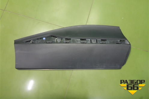 Накладка двери задней правой (828209822R) для Renault Kaptur с 2016г