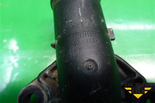 Фланец системы охлаждения (1.0л BJR) (032121121K) для Volkswagen Pointer с 2004г