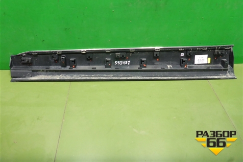 Накладка двери передней правой (801864255R) для Renault Arkana с 2019г