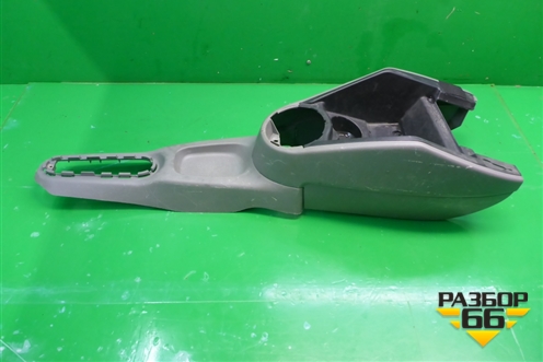 Консоль (377863319B) для Volkswagen Pointer с 2004г