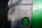 Петля капота левая (377823301D) для Volkswagen Pointer с 2004г